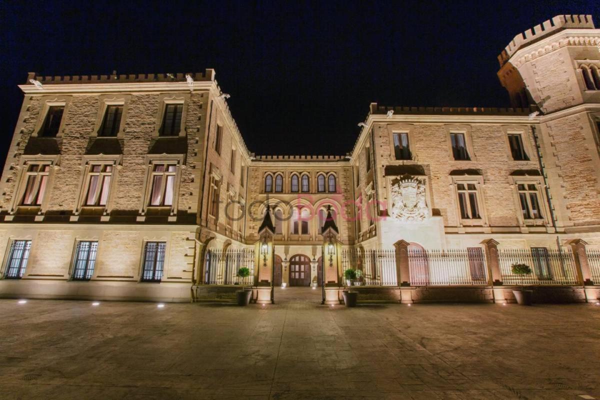 Apartamento Turistico Gala Dicastillo ภายนอก รูปภาพ
